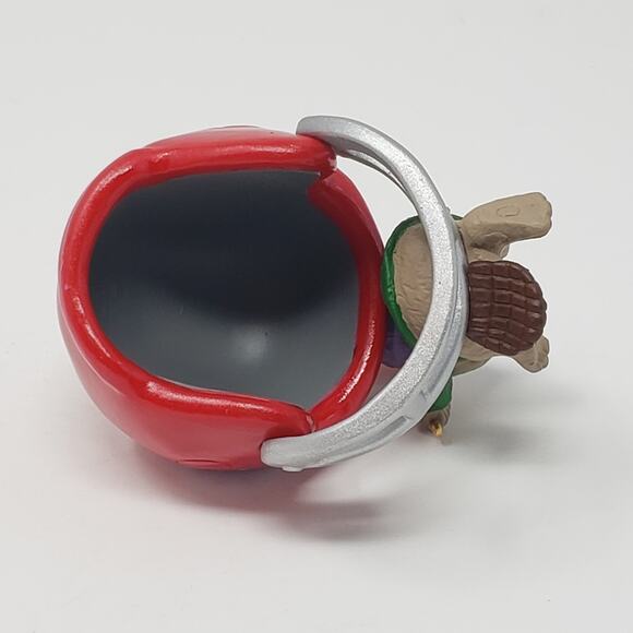 1995 Hallmark Faithful Fan Handcrafted Keepsake Holiday Christmas Ornament. - Picture 7 of 7